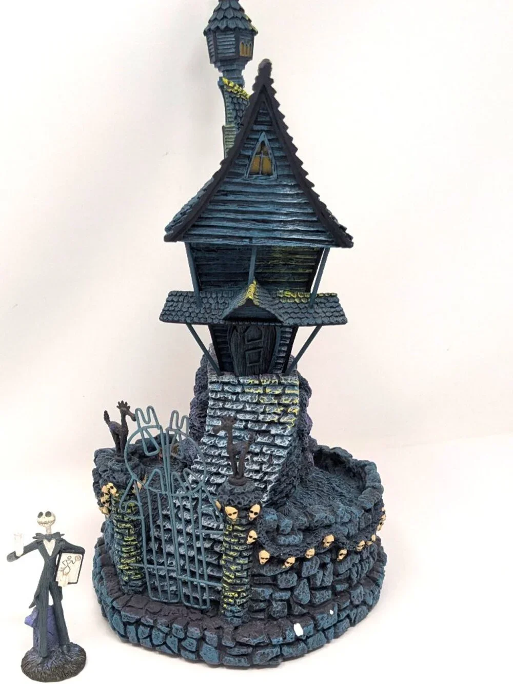 Nightmare Before Christmas Hawthorne Village JACK'S HOUSE w Jack 2005 Halloween